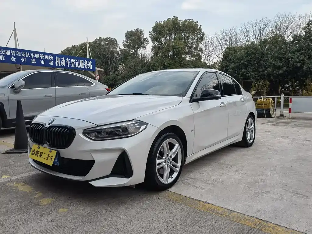 BMW 1 Series 2022 120i M Sports Night Edition