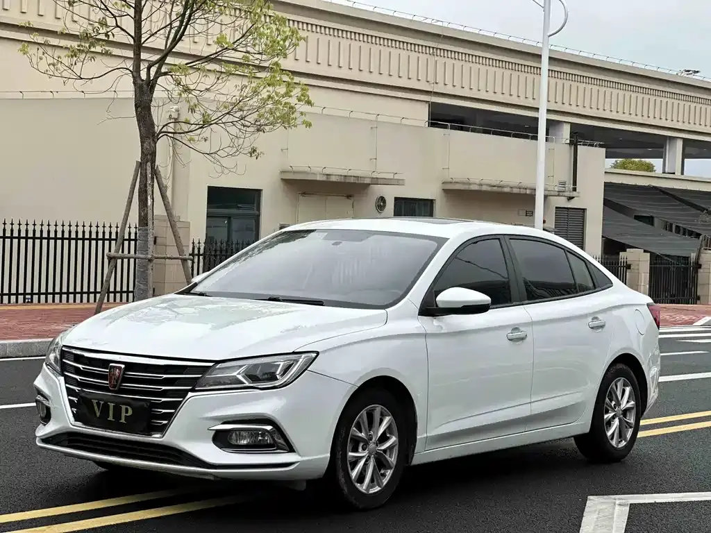 Roewe i5 2020 1.5L automatic 4G Internet leading version