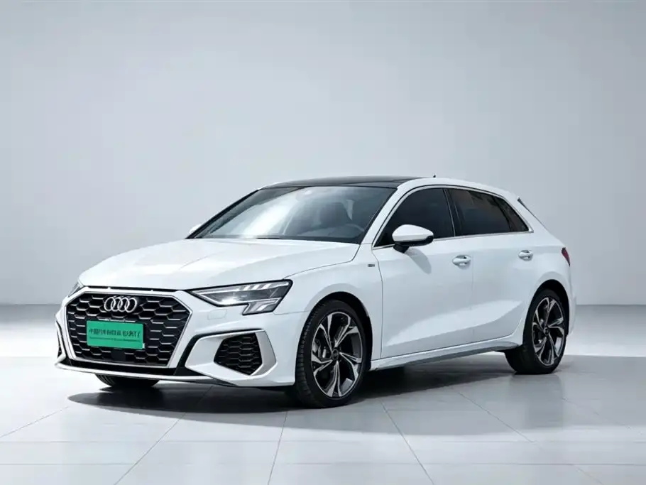 Audi A3 2022 Sportback 35 TFSI luxury sports model