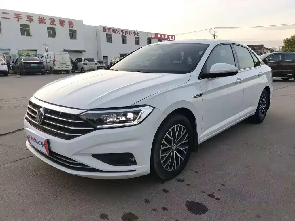 Sagitar 2019 200TSI DSG comfort model National VI