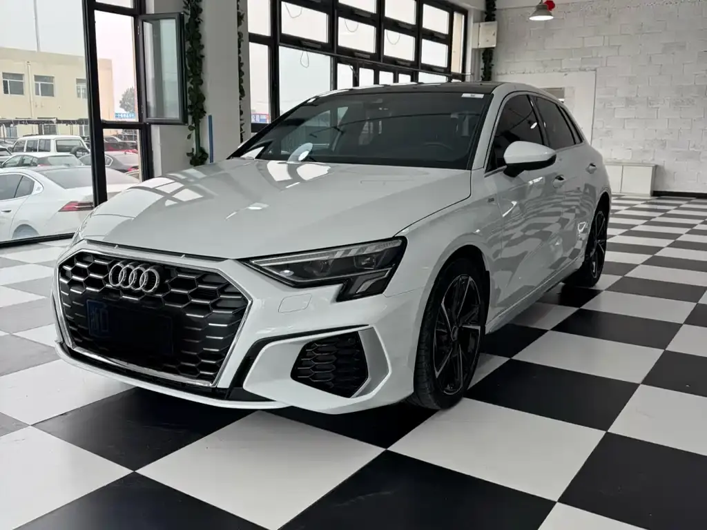 Audi A3 2022 Sportback 35 TFSI stylish and sporty