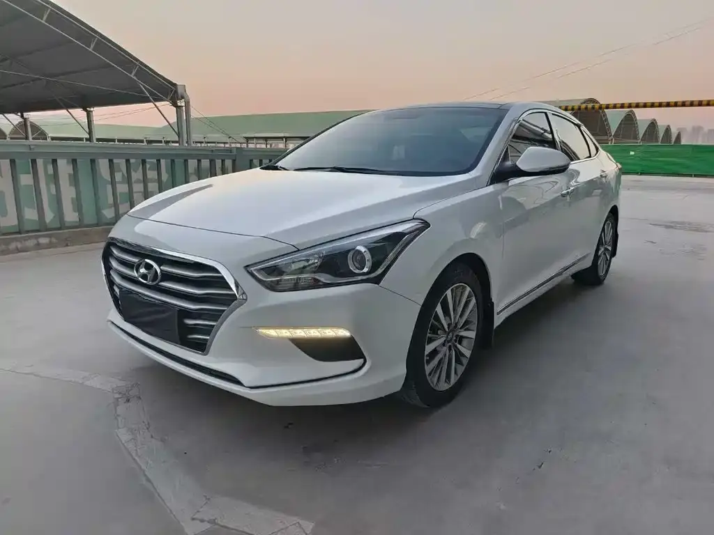 Mingtu 2017 1.8L automatic intelligent GLS National V