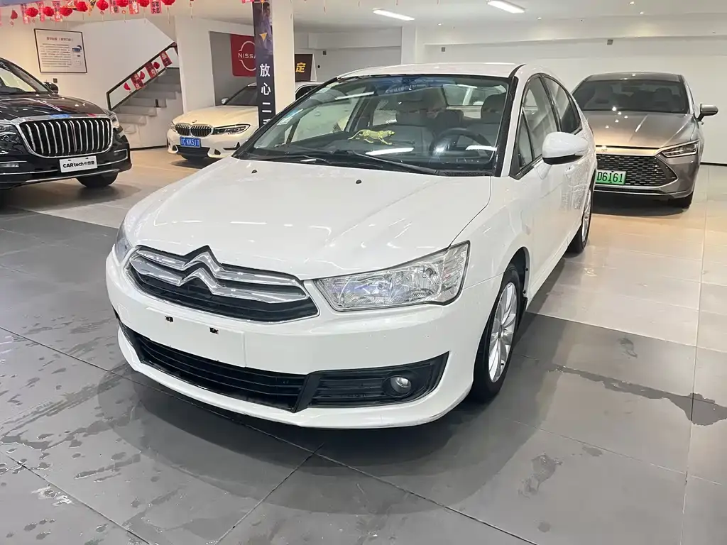 Sega 2014 VTS version 1.6L automatic style