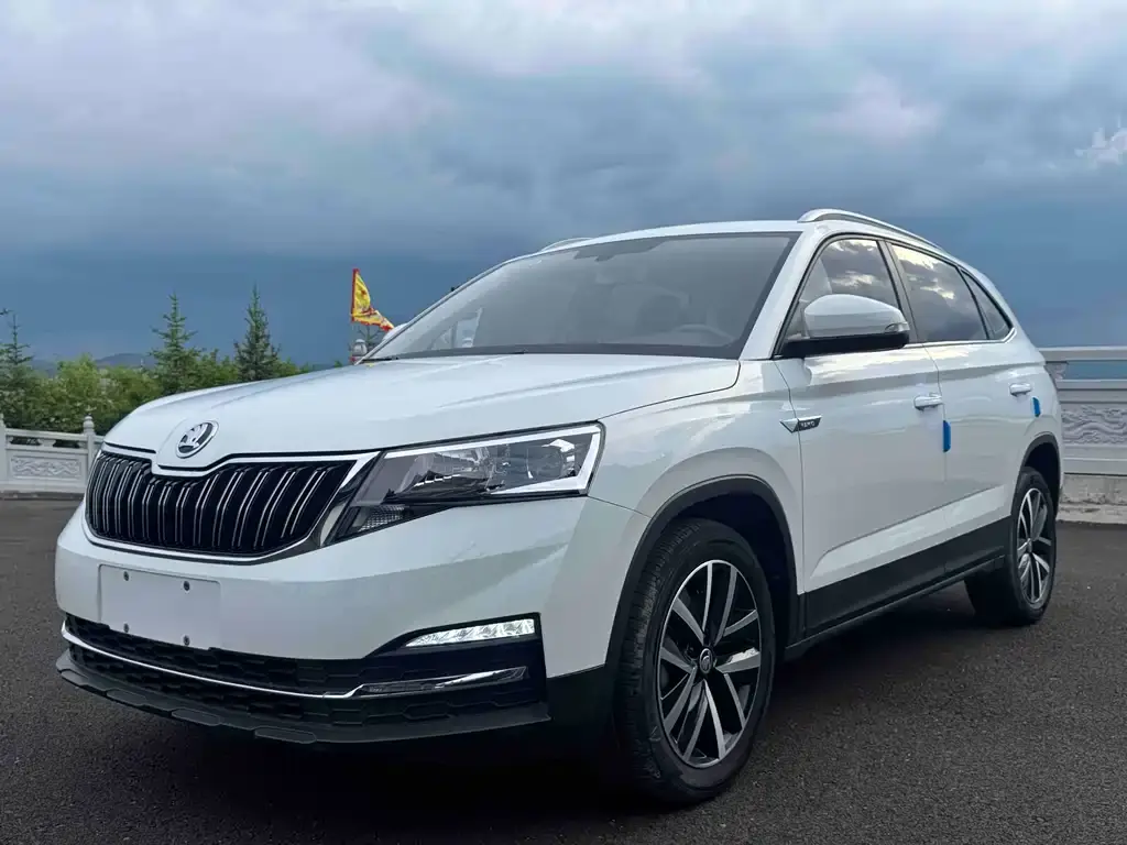 Komic 2023 facelift 1.5L automatic comfort version
