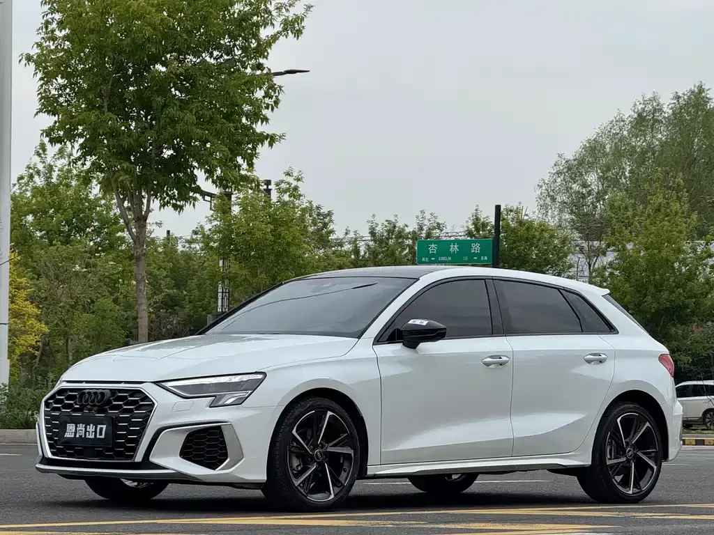 Audi A3 2023 Sportback 35 TFSI stylish and sporty