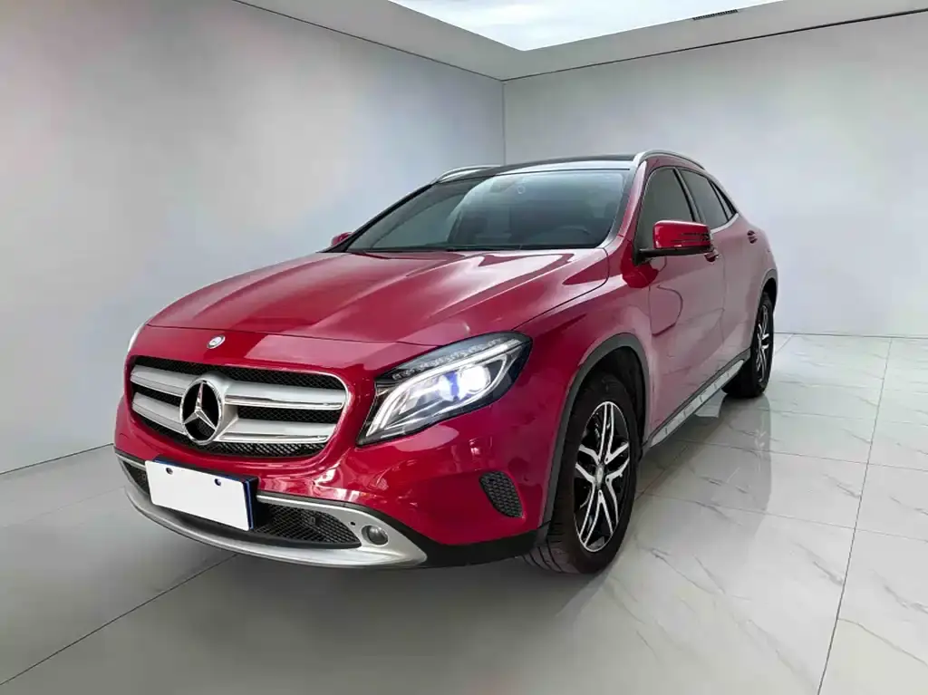 Mercedes-BenzGLA 2016 GLA 200 Fashion Model