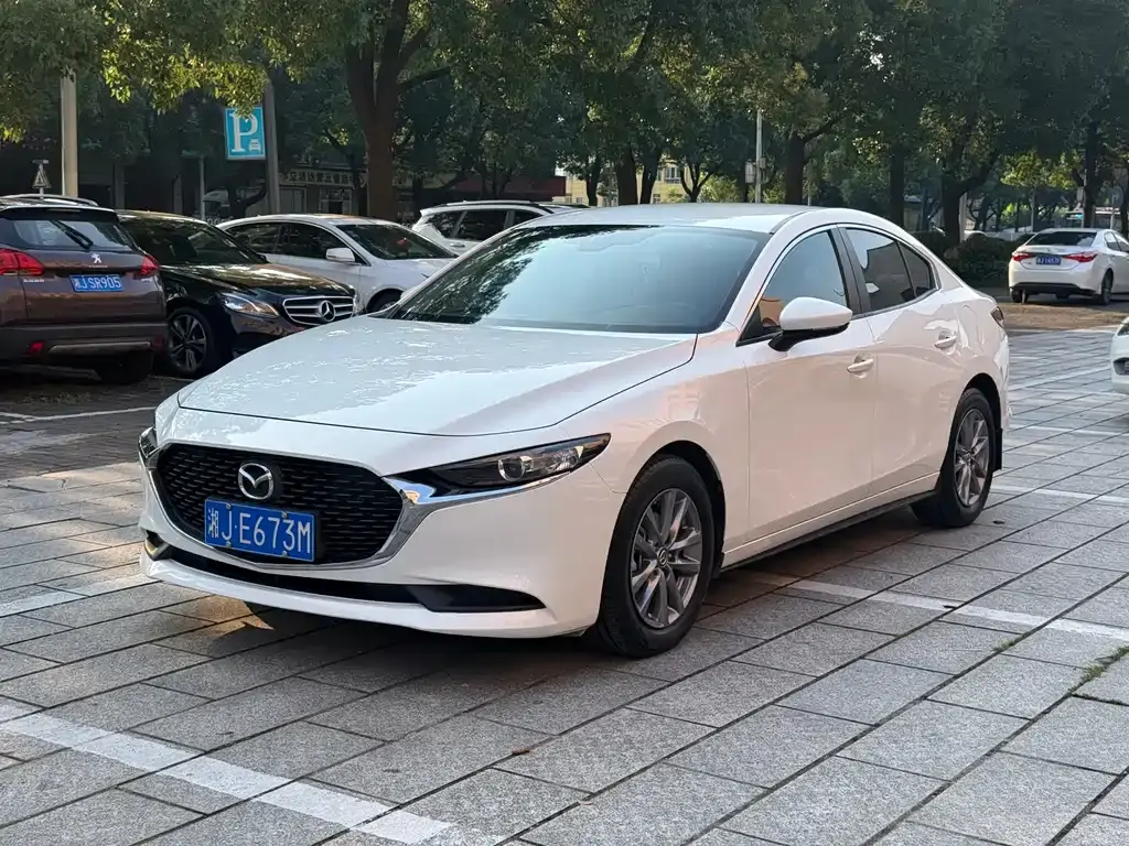 Mazda3 Angkesela 2023 2.0L automatic quality version