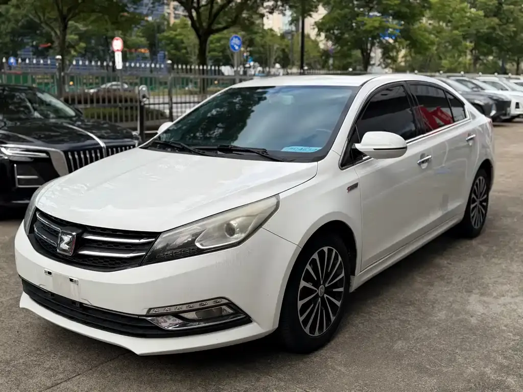 Zotye Z560 2017 1.5T CVT flagship model