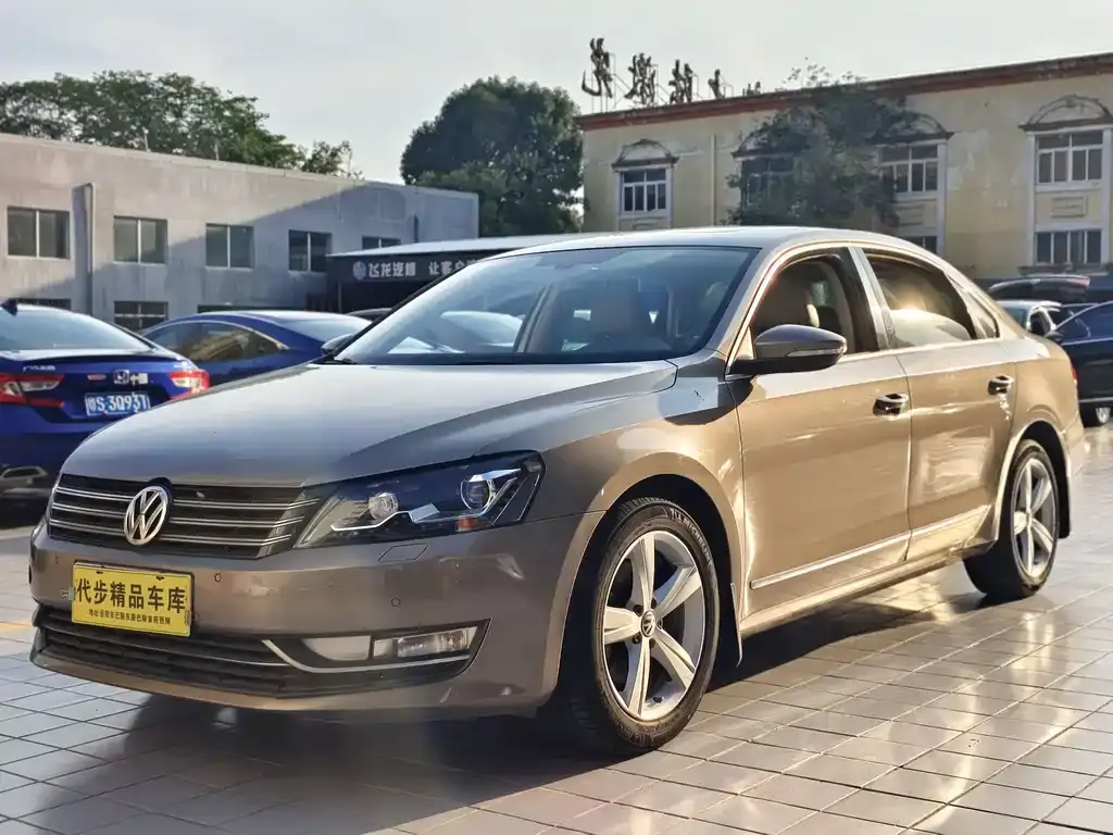 Passat 2011 1.8TSI DSG Royal Edition