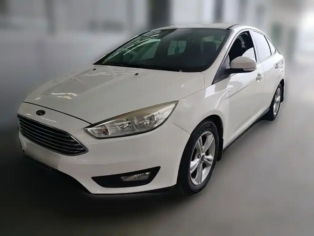 Focus 2015 sedan 1.6L manual comfort type