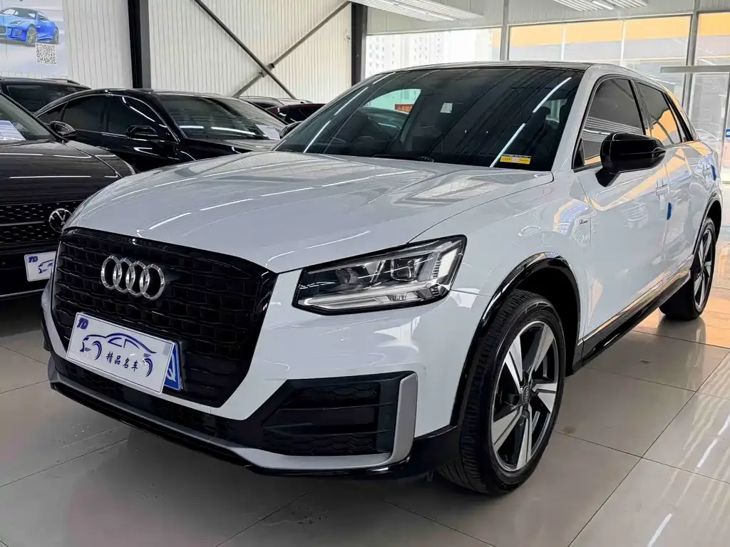 Audi Q2L 2021 35 TFSI fashionable and dynamic