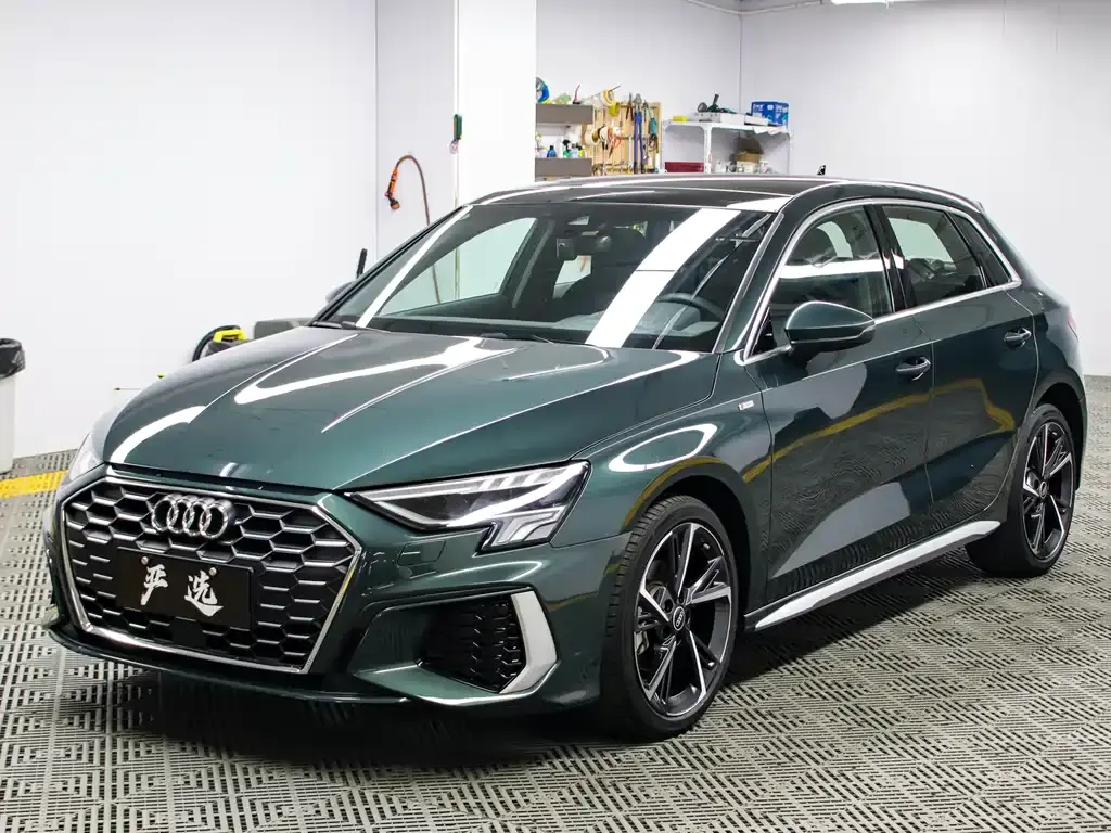 Audi A3 2022 Sportback 35 TFSI stylish and sporty