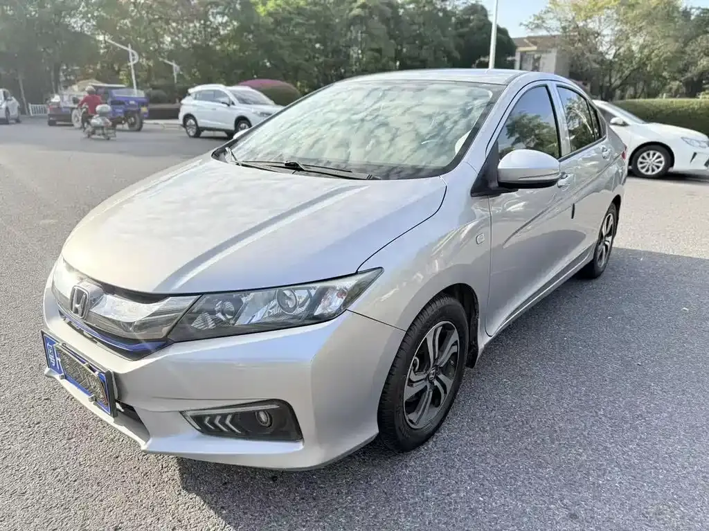 Fengfan 2018 1.5L CVT Comfort Edition