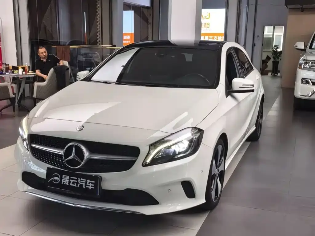 Mercedes-Benz A-class imported 2016 A 200 fashion model