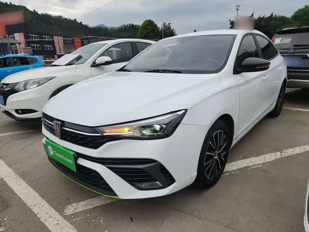 Roewe i5 2021 1.5L manual platinum version