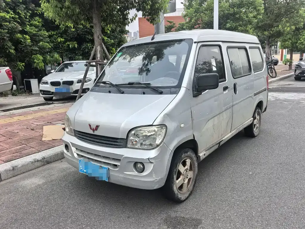 Wuling Zhiguang 2015 1.2L practical LSI