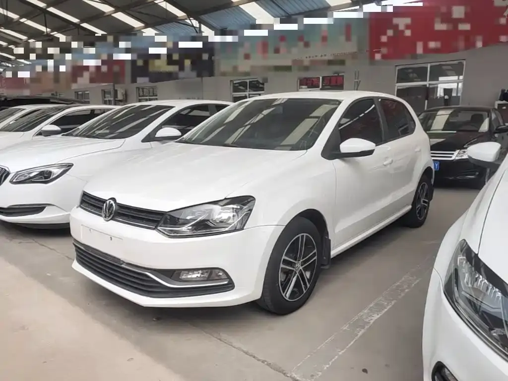 Polo 2016 1.6L automatic comfort model