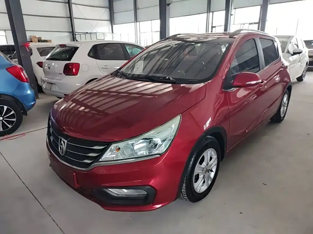 Baojun 310 2016 1.2L manual luxury model