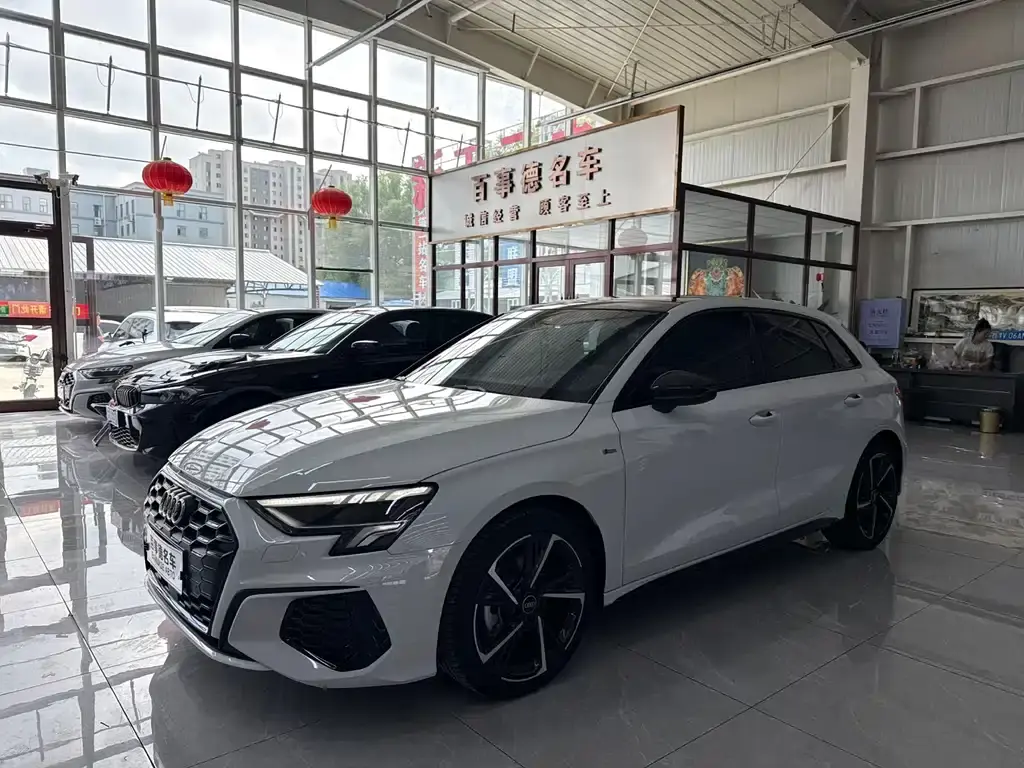 Audi A3 2023 Sportback 35 TFSI stylish and sporty