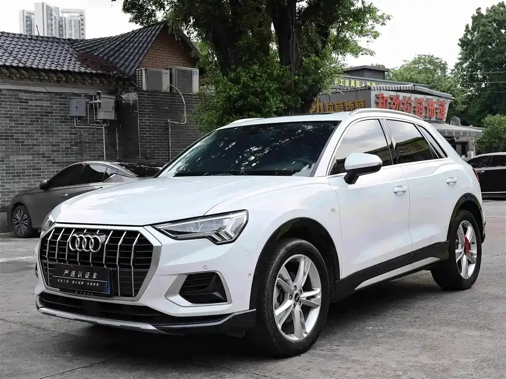 Audi Q3 2022 35 TFSI Fashionable and Elegant
