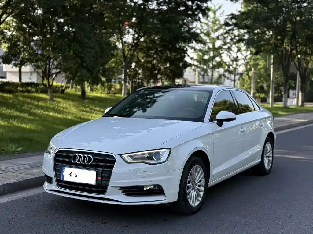 Audi A3 2016 Limousine 35 TFSI LinkedIn type