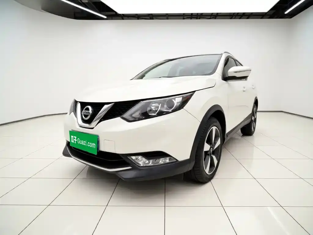 Qashqai 2016 2.0L CVT Deluxe Edition