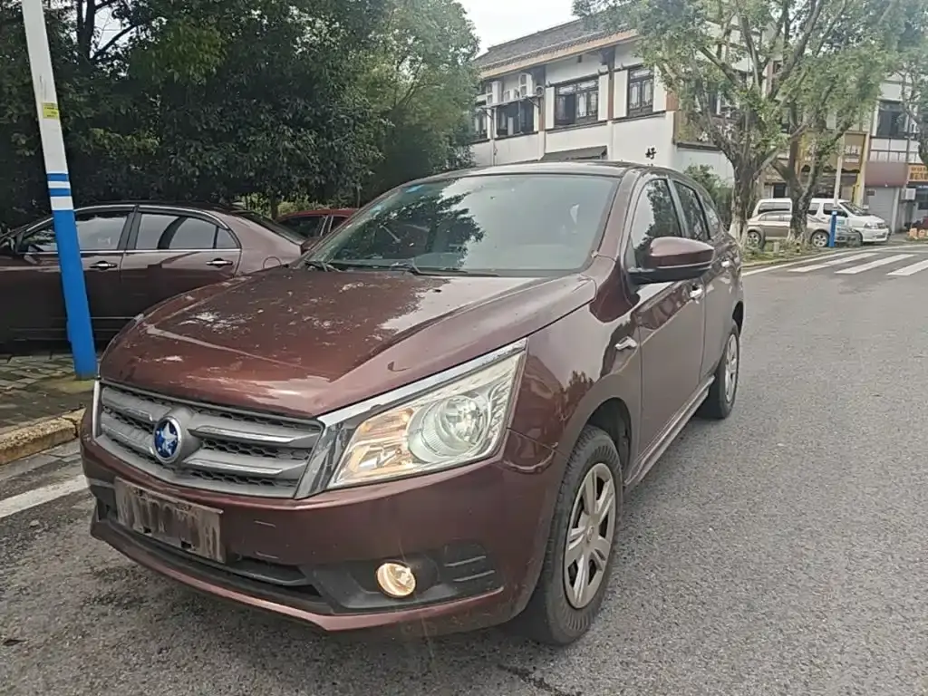 Venucia T70 2015 1.6L manual Ruixing version