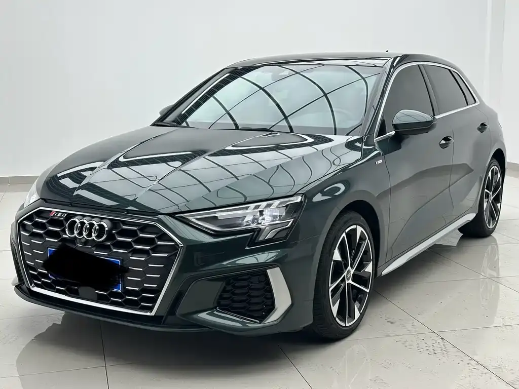 Audi A3 2023 facelift Sportback 35 TFSI stylish and sporty