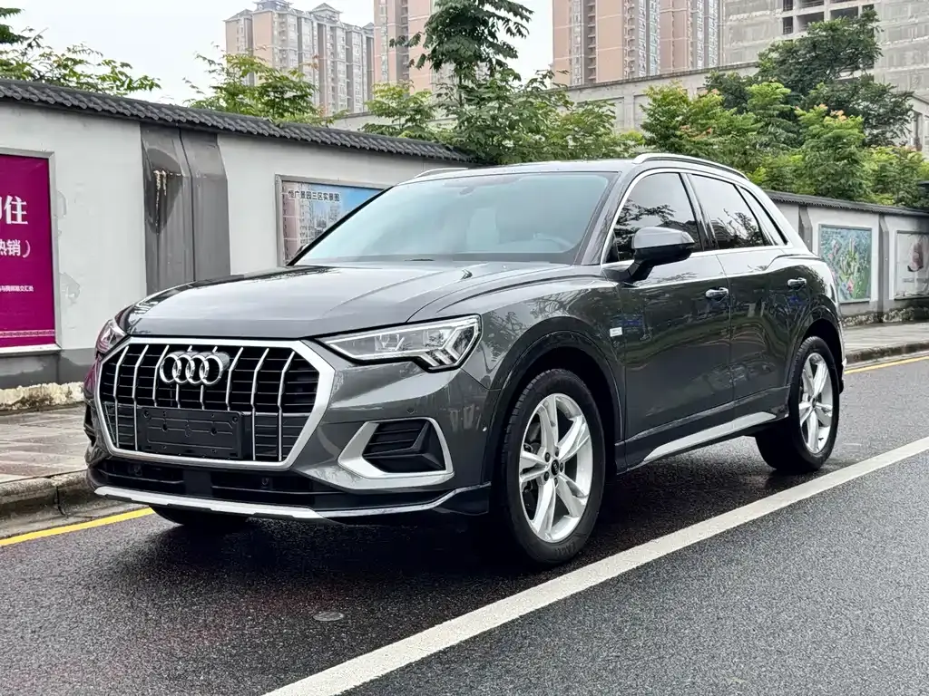 Audi Q3 2022 35 TFSI Fashionable and Elegant