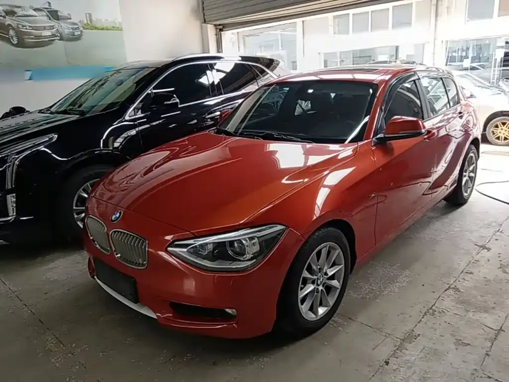 BMW 1 Series (imported) 2013 facelift 116i urban model