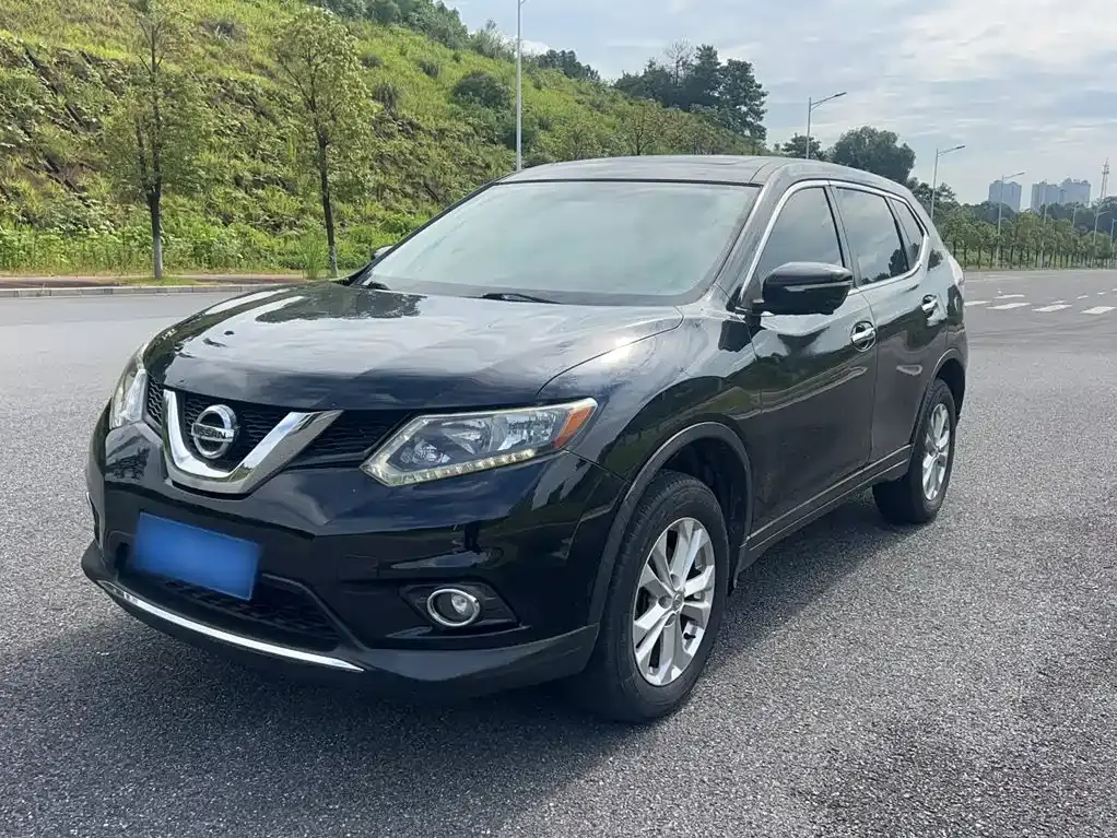 X-Trail 2015 2.0L CVT Comfort MAX Edition 2WD