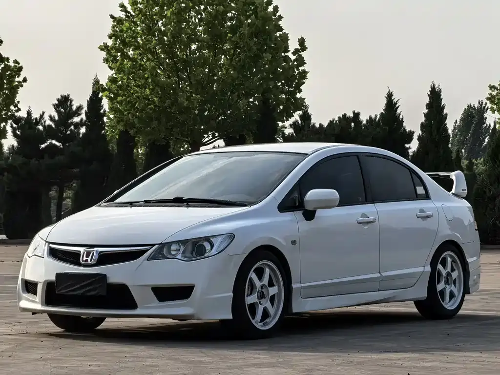 Siming 2015 1.8L automatic comfort version