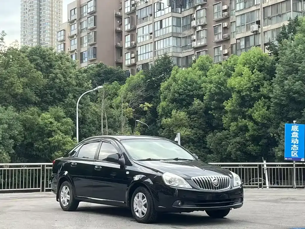 Excelle 2013 1.5L automatic classic