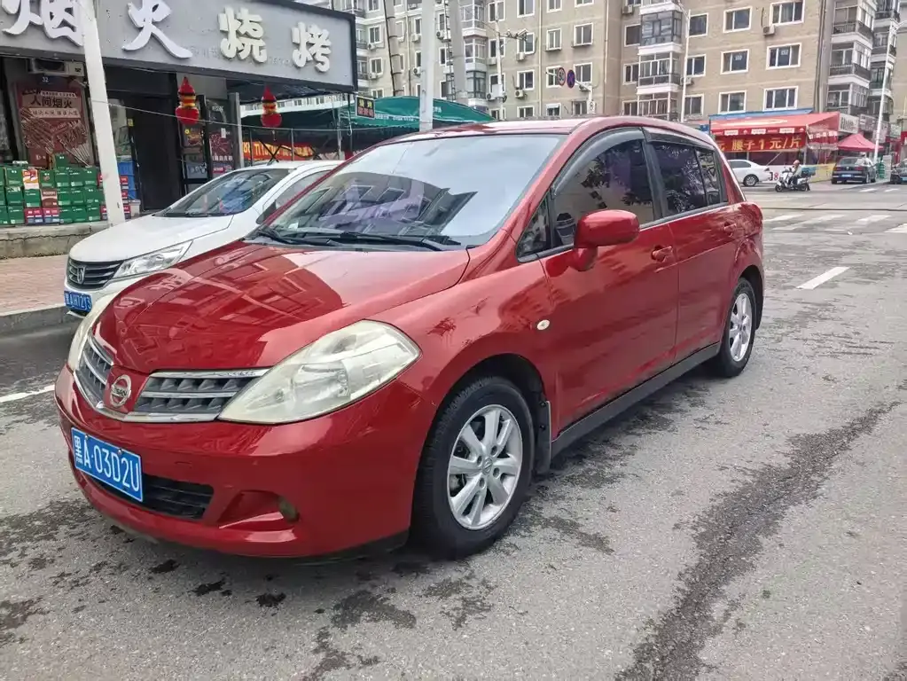 Tiida 2011 1.6L CVT comfort model