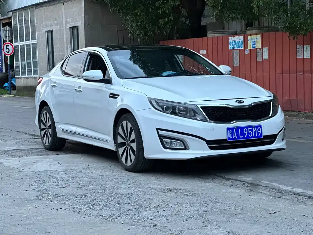 KIA K5 2014 2.0L AUTOMATIC LUXURY