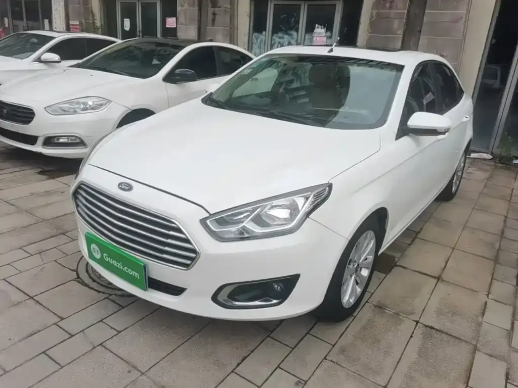 Forex 2015 1.5L automatic fashion model