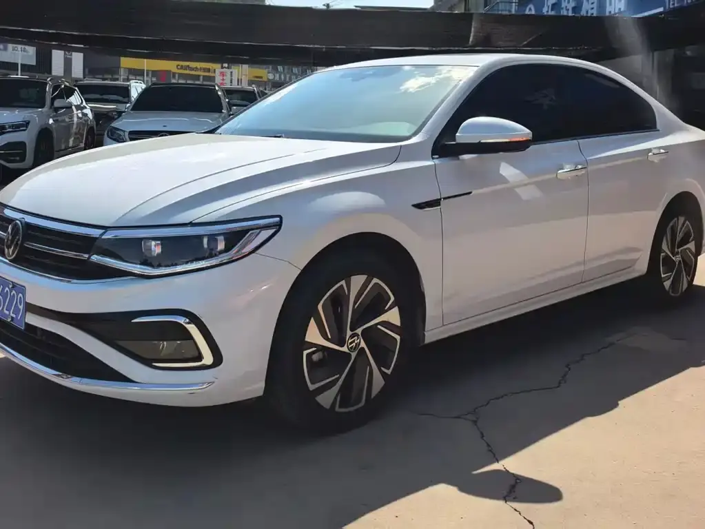 Bora 2023 280TSI DSG Premium Edition