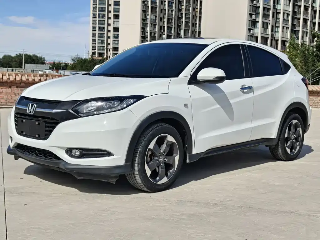 Binzhi 2017 1.8L CVT two-wheel drive Pioneer type