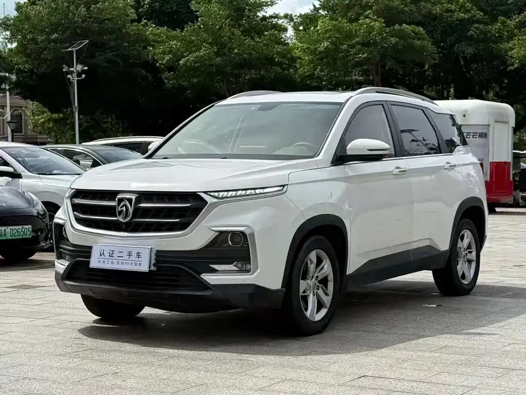 Baojun 530 2019 1.5T CVT luxury model National V
