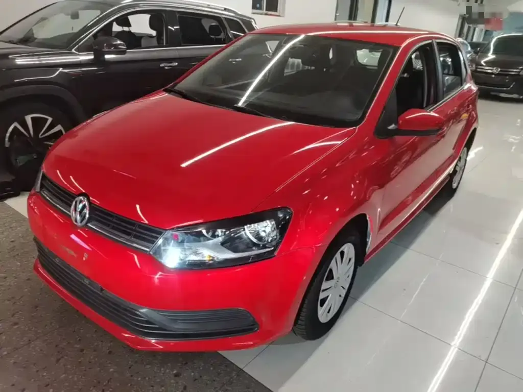 Polo 2016 1.4L automatic fashion model