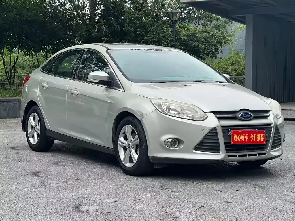 Focus 2012 sedan 1.6L automatic comfort type