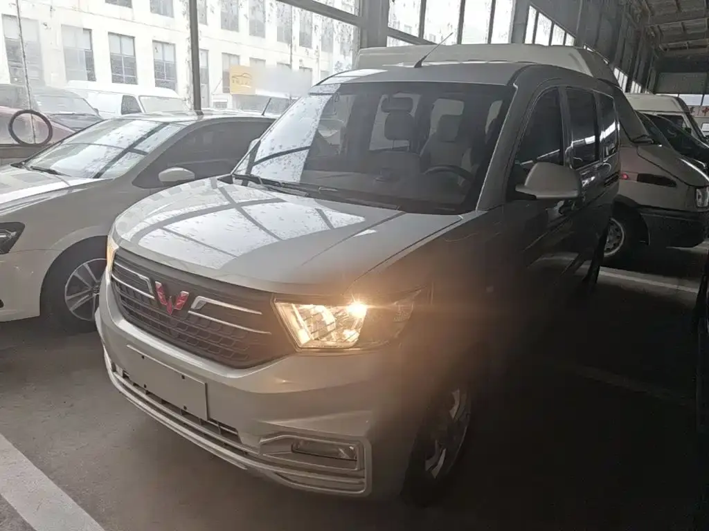 Wuling Hongguang V 2022 1.5L Enjoyable Edition Electric Power Assist LAR