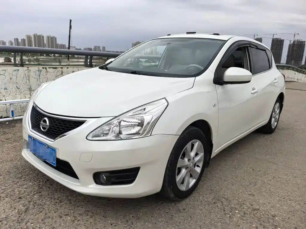 Sylphy 2012 1.6XE CVT Comfort Edition