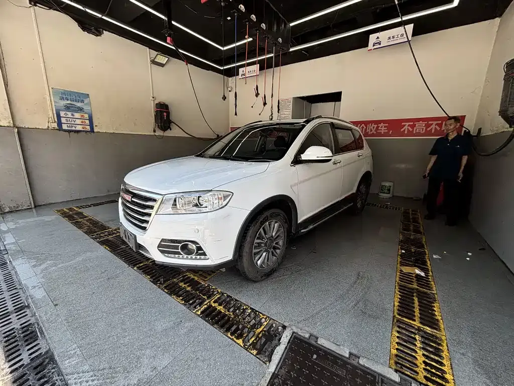 Haval H6 2015 sports version 1.5T automatic two-wheel drive luxury model