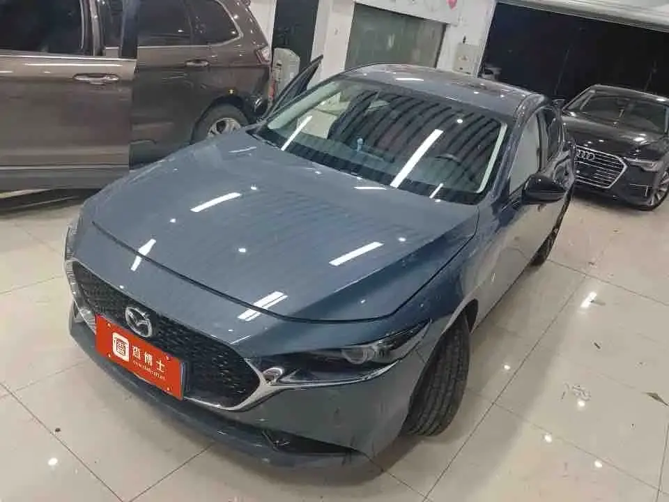 Mazda3 Angkesela 2022 2.0L Automatic Quality Obsidian Edition