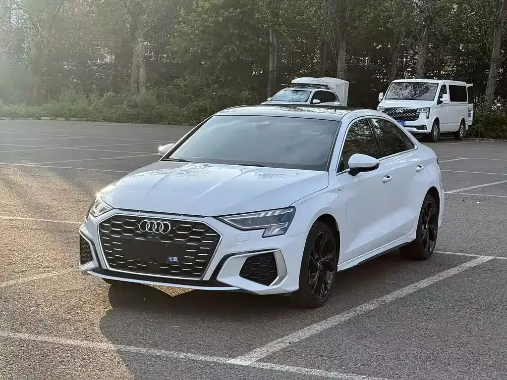 Audi A3 2023 A3L Limousine 35 TFSI luxury sports model