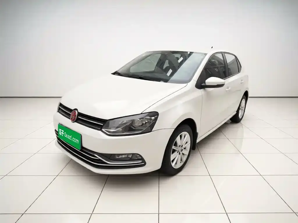 Polo 2014 1.6L automatic comfort version