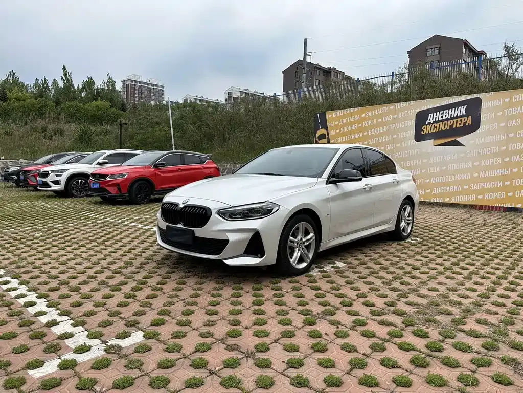 BMW 1 Series 2022 120i M Sports Night Edition