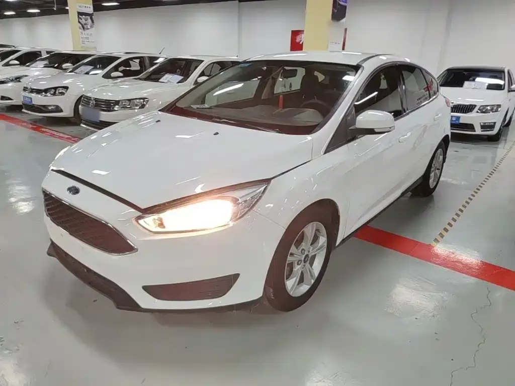 Focus 2018 hatchback classic 1.6L automatic comfort smart mobility version
