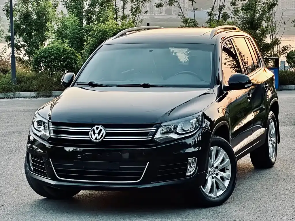 Tiguan 2013 1.8TSI automatic two-wheel drive luxury model